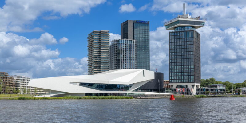 Blog Bart 6 Eye Filmmuseum, gezien vanaf de overkant van het IJ.